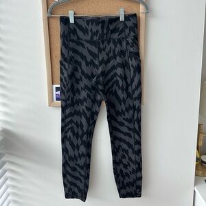Lululemon invigorate leggings